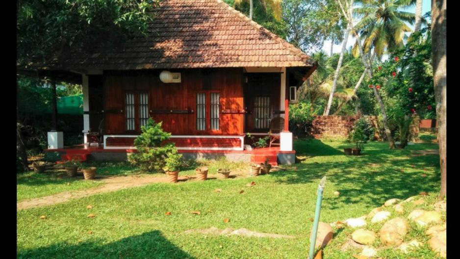Homestay Lovedale Lakeside Alappuzha