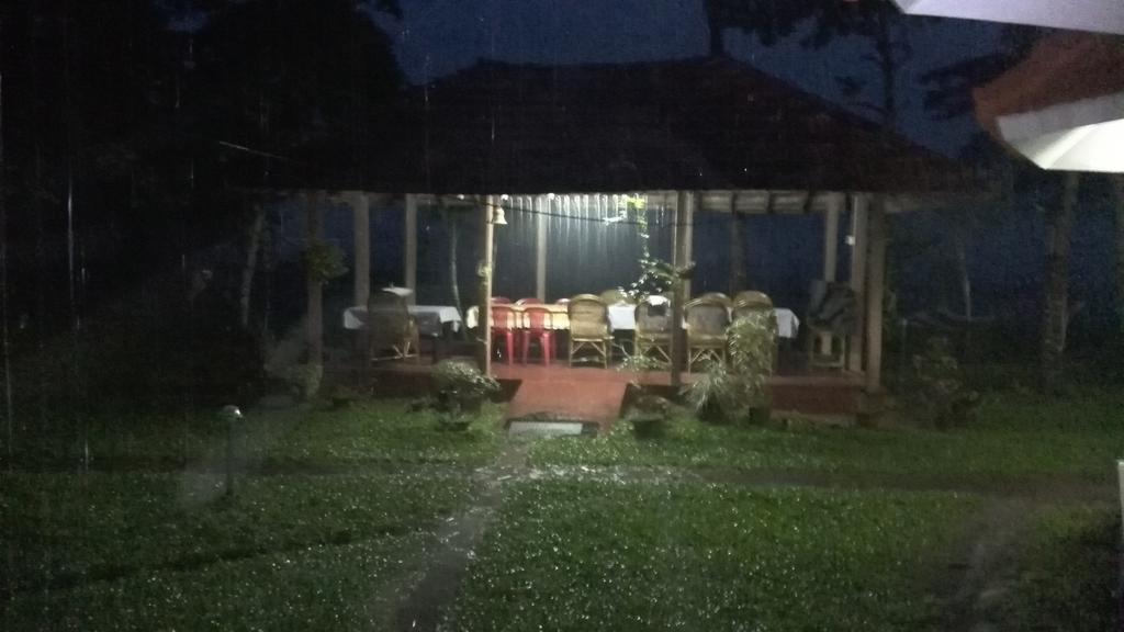 Homestay Lovedale Lakeside