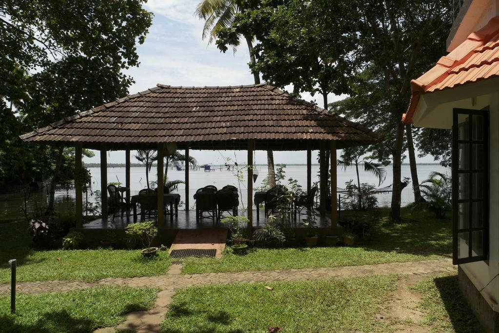 Homestay Lovedale Lakeside Alappuzha