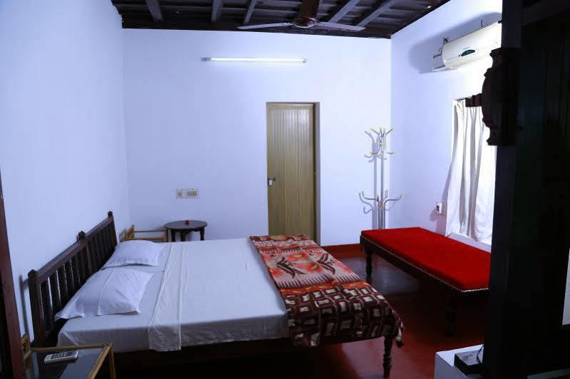 Homestay Lovedale Lakeside Alappuzha